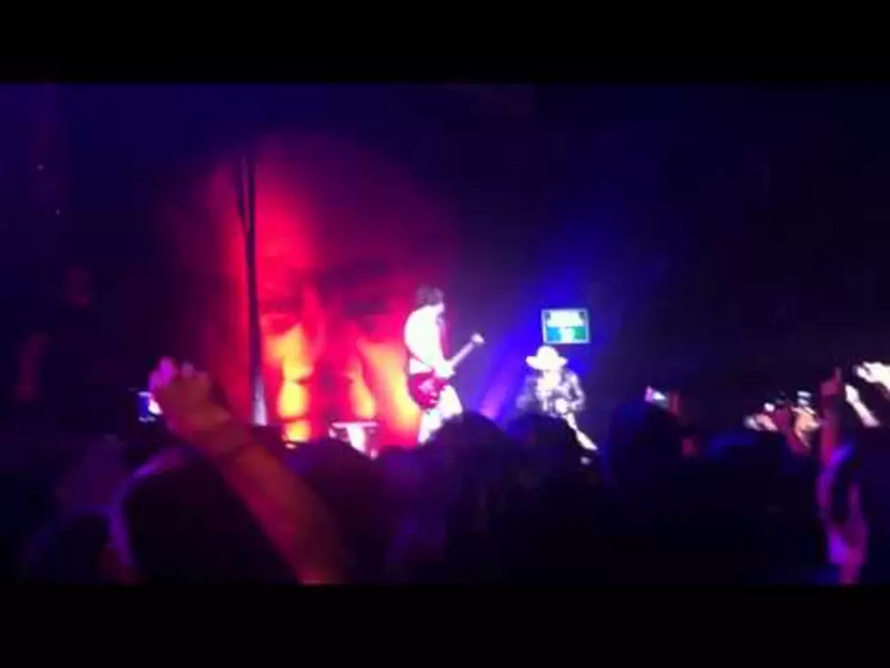 Because Laughing At Axl Rose Is Fun: Watch Him Go Down In Mexico [VIDEO]