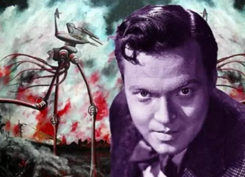 This Day in History: &#8216;War of the Worlds&#8217; Aired on Radio – Listen to it Here!
