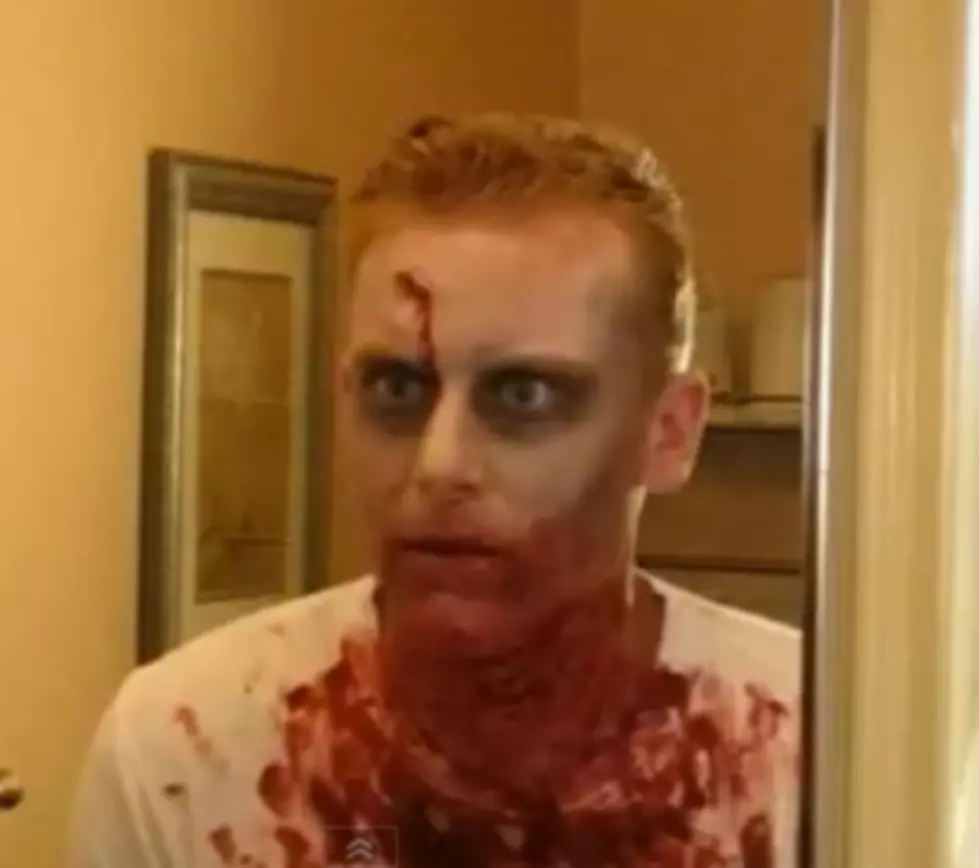 Easy Zombie Makeup Tutorial – Get Ready for the Zombie Crawl! [VIDEO]