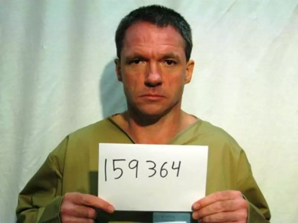 Escaped Inmate Stuck in Frigid Cold Turns Himself in, Asks Cops to Take Him Back to Prison