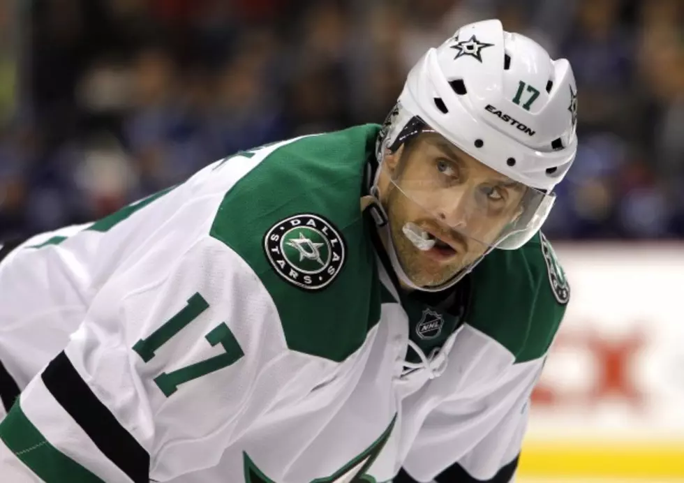 Scary Moment During Dallas Stars Game Last Night When Player Collapses on the Bench [VIDEO]