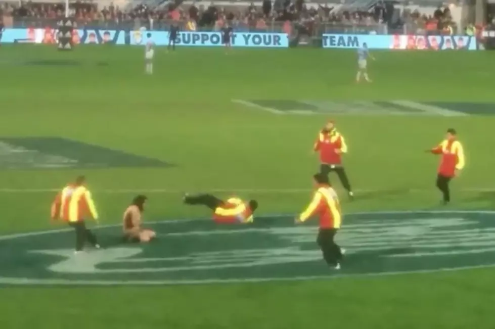 Security Guards Show No Mercy for Female Streaker [NSFW VIDEO]