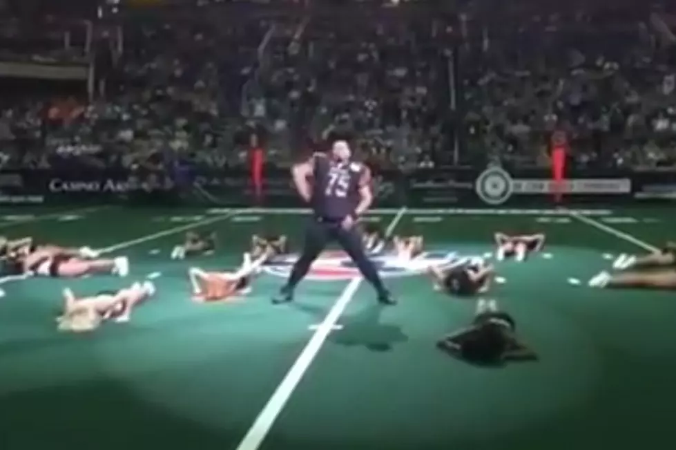 Player Joins Halftime Dancers For A Jaw-Dropping Performance