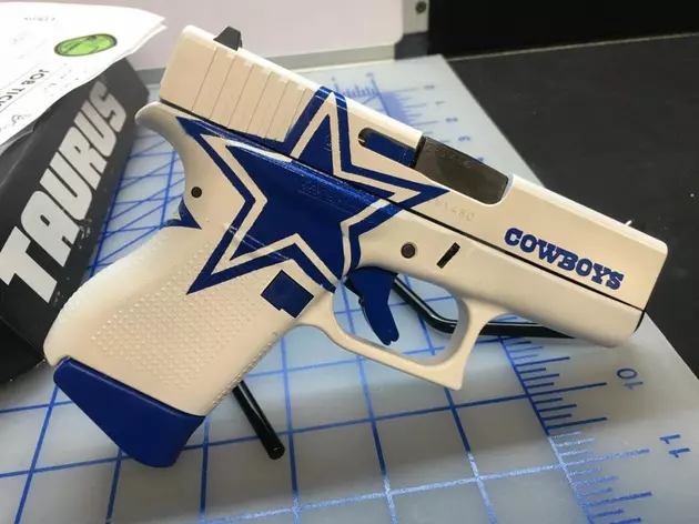 Gun Company Makes Custom Dallas Cowboys Glock