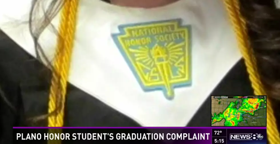 Plano High School Graduates Not Allowed to Wear National Honor Society Attire