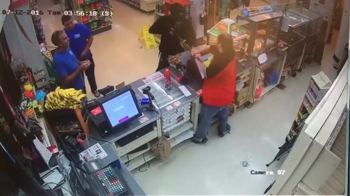 Badass 7-Eleven Clerk Disarms Robber