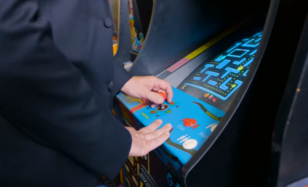 Here’s the Only Guy to Ever Beat ‘Pac-Man’ [VIDEO]