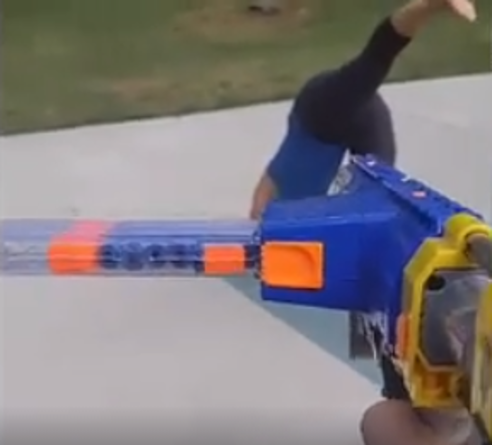 Husband Shoots His Wife With a Nerf Gun Every Day For a Week [VIDEO]