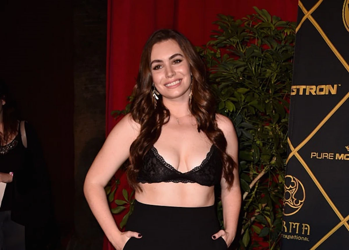 Plus-Size Model' Sophie Simmons Goes Shirtless for Maxim Event.