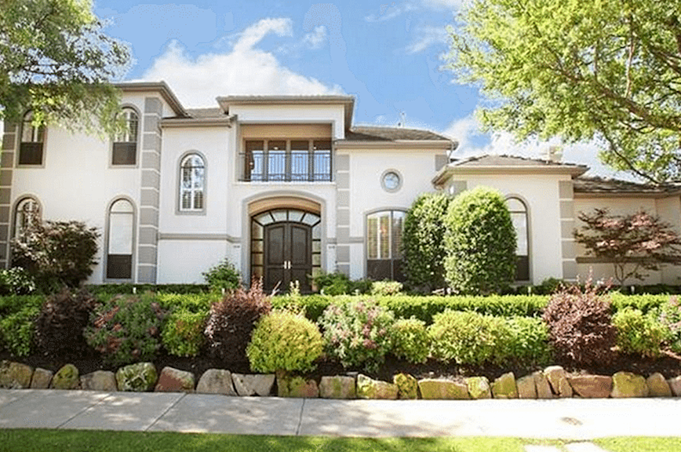Take a Look Inside Tony Romo’s Mansion That Just Went on the Market [PHOTOS]