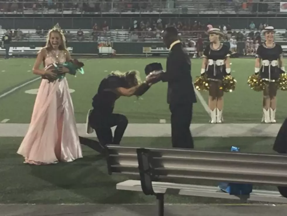 Texas Homecoming King Gives Crown to Student Fighting Cerebral Palsy [VIDEO]