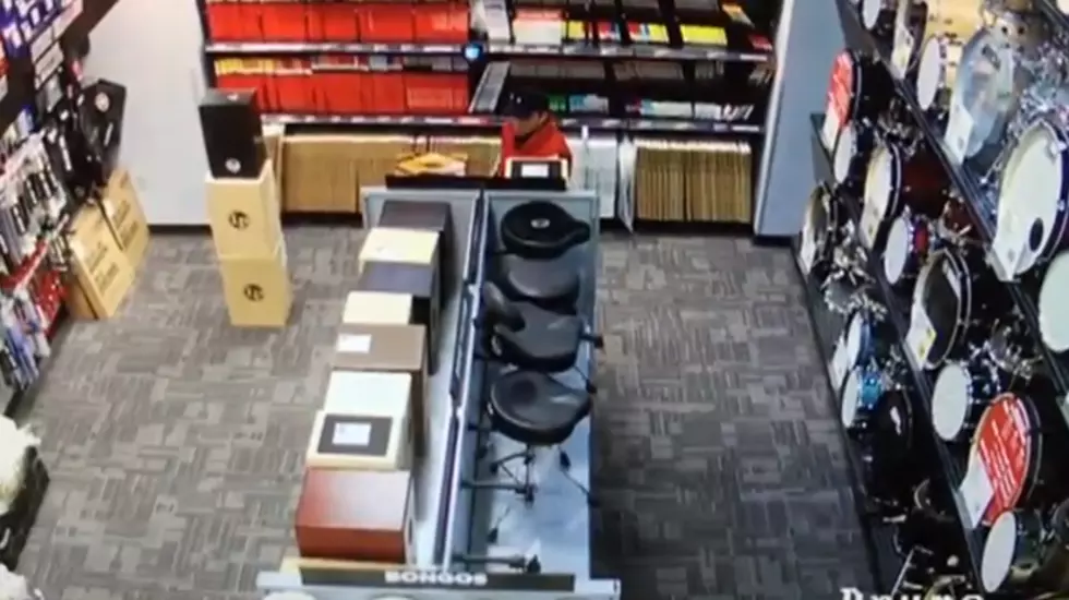 North Texas Man Steals Guitar by Shoving it in His Pants [VIDEO]