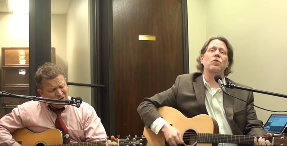 Texas Attorneys Sing a Song About What Not to Say When You Get Pulled Over for Driving While Intoxicated [VIDEO]