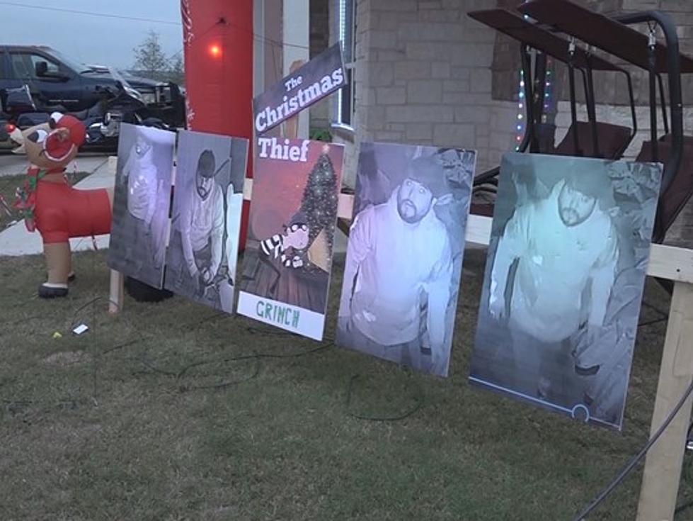 Texas Thief Become a Part of Christmas Decorations