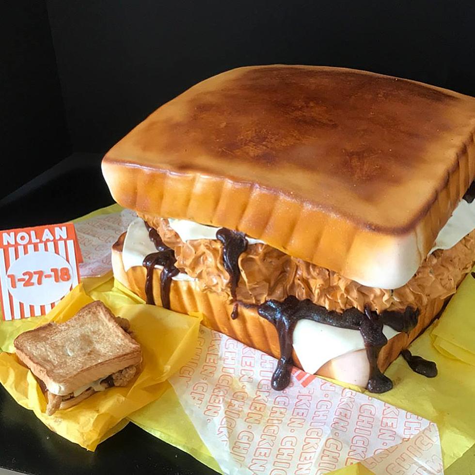 North Texas Bakery Makes Whataburger Sandwich Cake