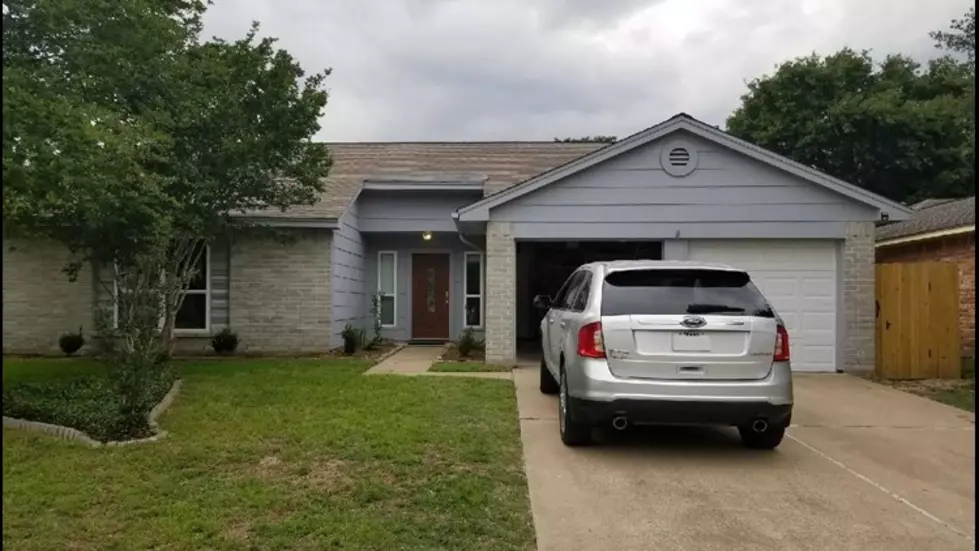 Texas HOA Continues to Fine Resident For Purple House, Owner Insists It&#8217;s Grey