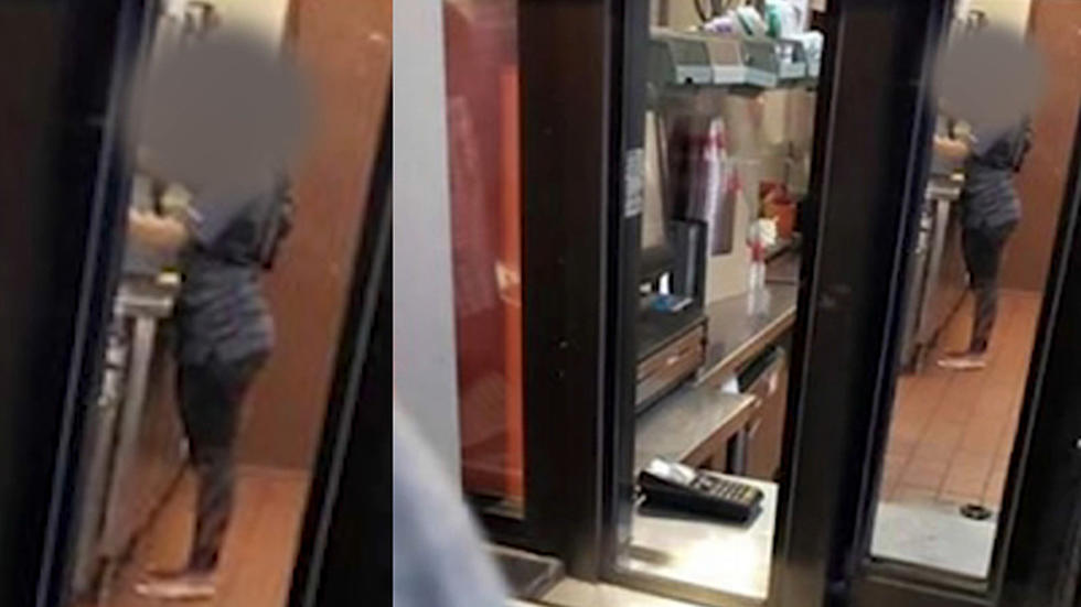 Texas Jack in the Box Worker Caught Prepping Food With No Shoes On
