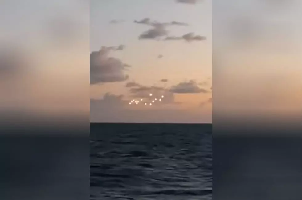 Fleet of ‘UFOs’ Caught on Video Off Coast of North Carolina