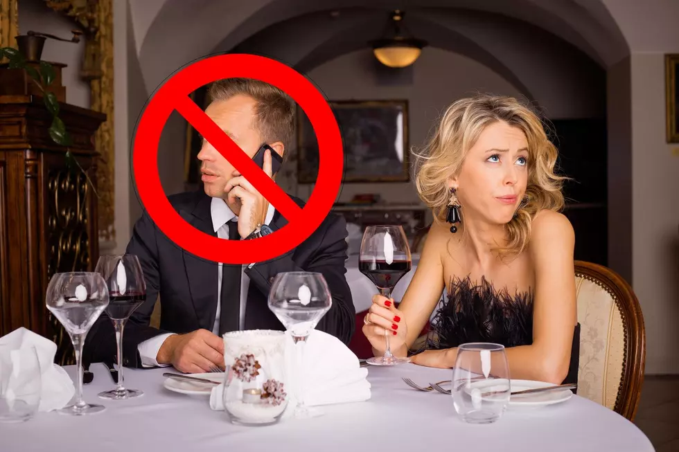 New Texas Restaurant Doesn’t Allow Cellphones and Twitter’s Pretty Okay With It