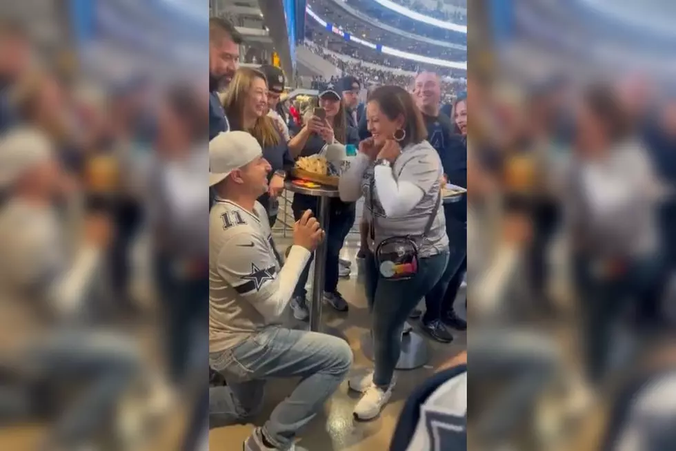 Watch Two Cowboys Fans Get Engaged During Game Against Texans