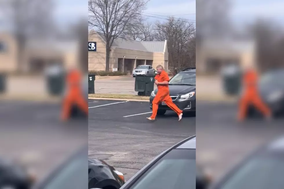 WATCH: Hilarious Viral Video of Texas Inmate Escaping Custody