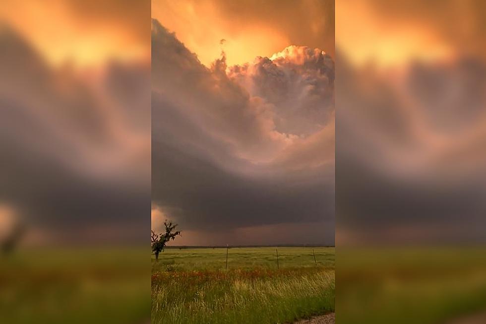 Stunning Videos of Powerful But Beautiful Texas Supercells