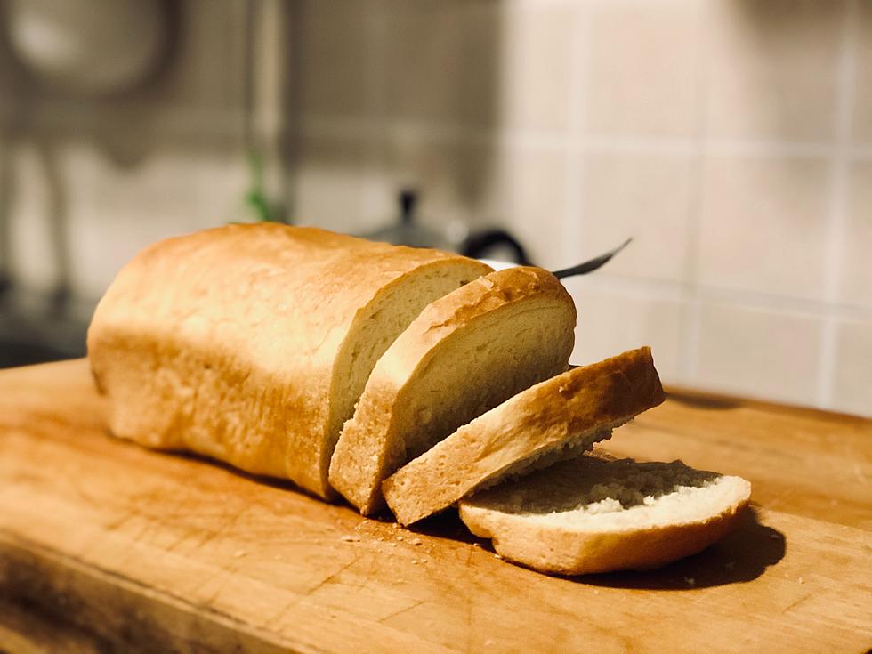 Did a Texas Woman Really Bake Bread in Her Mailbox?