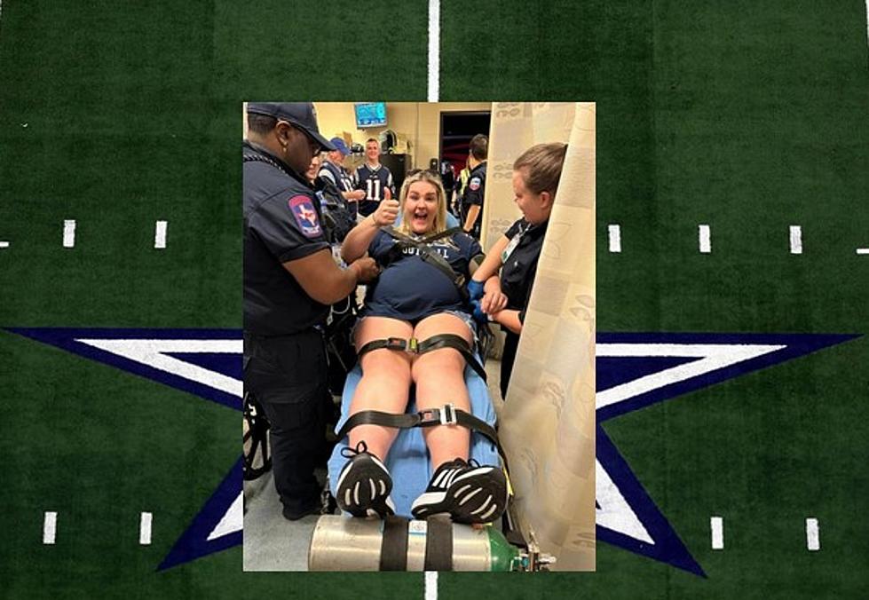 Dallas Cowboys Fan Went Into Labor at AT&#038;T Stadium on Sunday