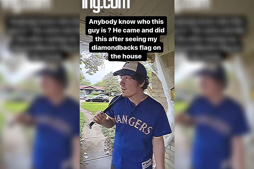 Rangers Fan Shows Up at Diamondacks Fan’s House in Dallas-Fort Worth