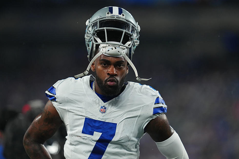 Dallas Cowboy Trevon Diggs Gives Homeless Dallas Children a Merry Christmas