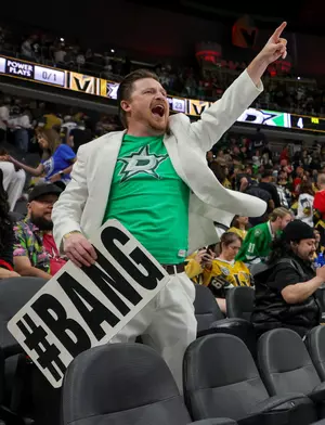 Longtime Dallas Stars Fan Says His Legendary Sign is Banned for...