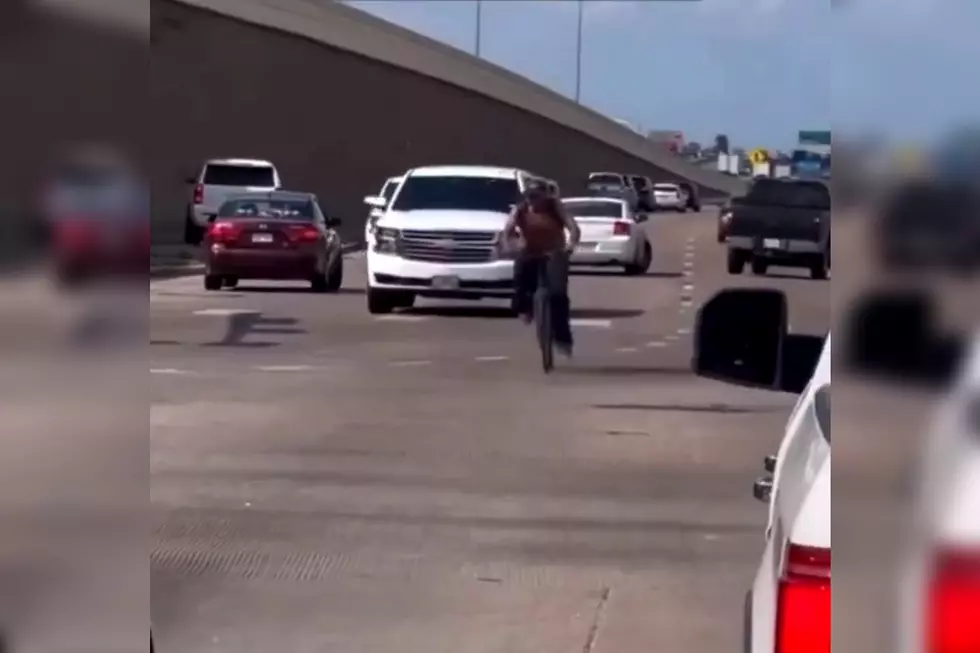 Low Speed Police Chase in Texas Featuring Man on Bicycle