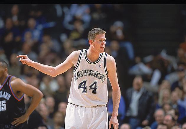 Former Mavericks Center Shawn Bradley Paralyzed After Being Hit by Car