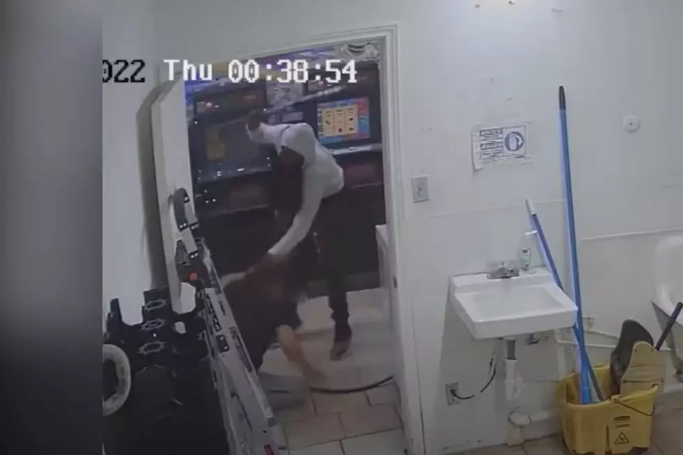 Video of Violent Baseball Bat Robbery at Houston Convenience Store