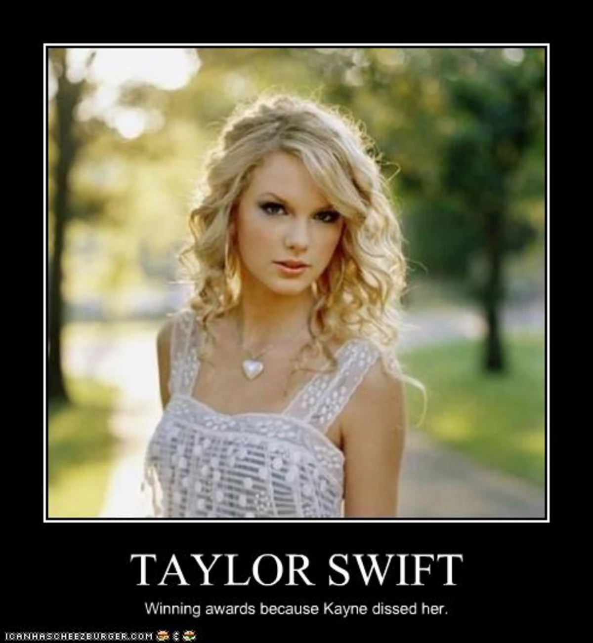 10 Reasons Why Taylor Swift Sucks