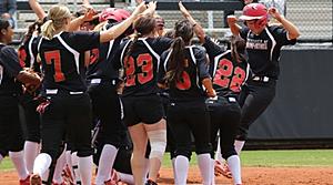 UHV Jags Win First Round Game in NAIA Softball Tournament