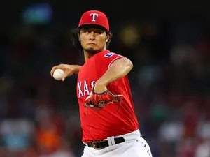Rangers Sweep A&#8217;s; Astros Fall to Cards