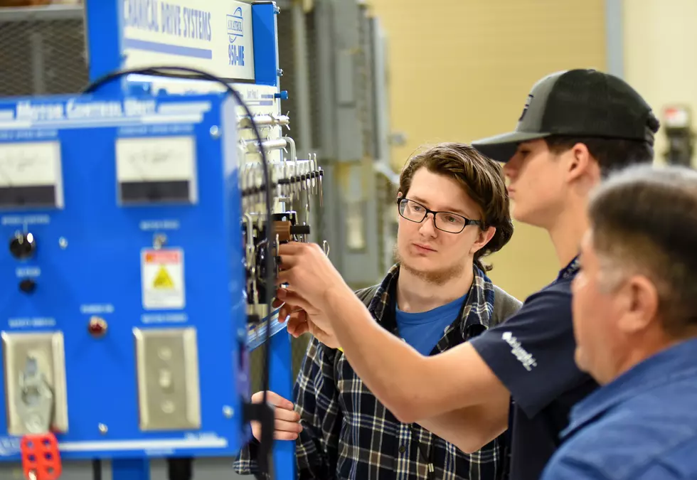 Calhoun High School Students Learn About Industrial Trades at Victoria College