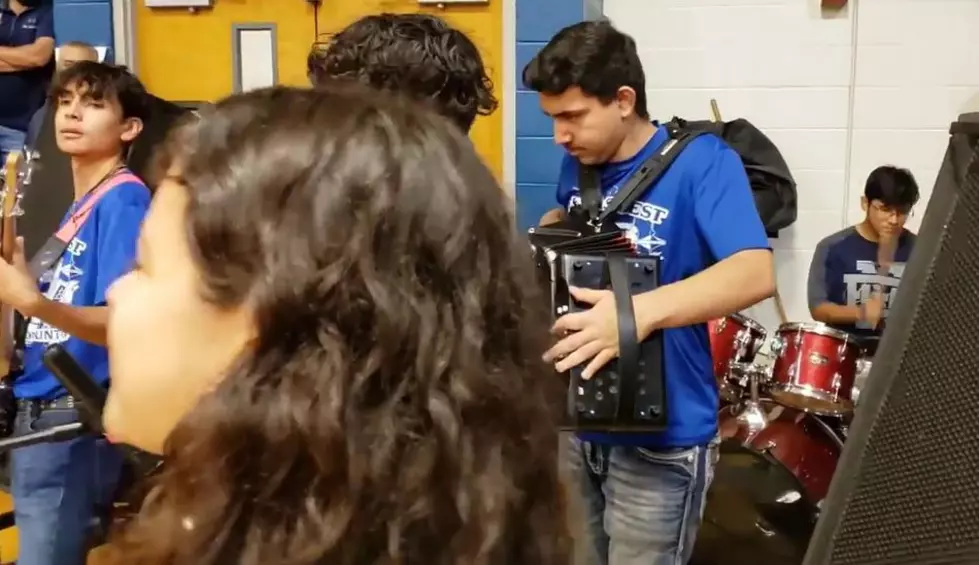 &#8216;Reconcito En El Cielo&#8217; Performed by Texas H.S Conjunto Group at Pep Rally