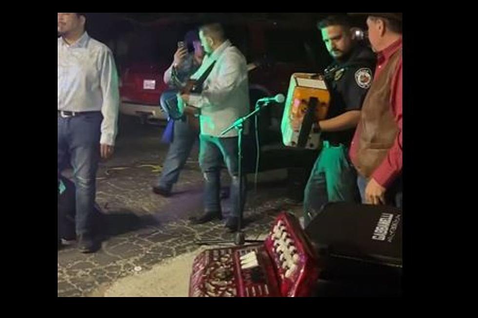 VIDEO: Seguin Officer Jams Accordion With Band While on Duty 