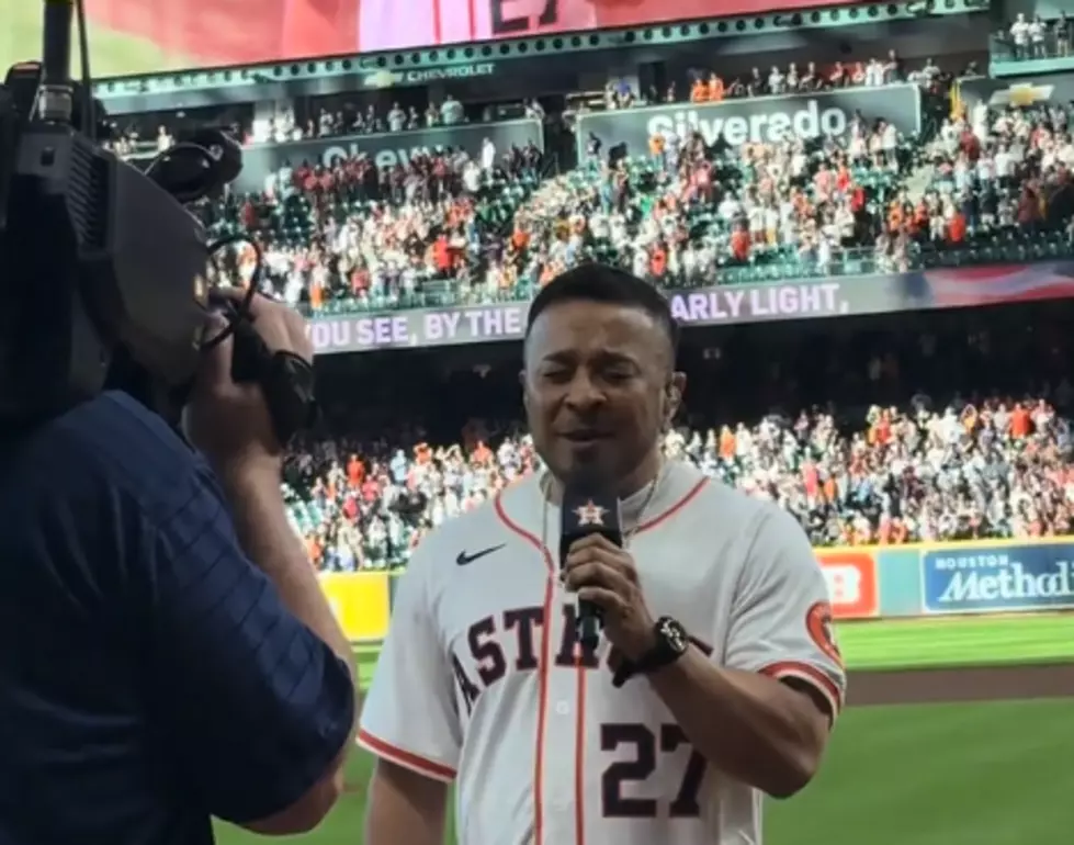 Jesse Turner Sings National Anthem Before Astros Game