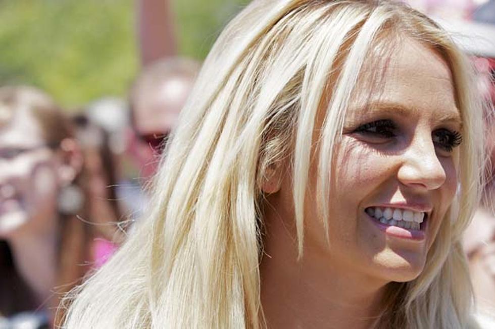 See Britney Spears Arrive in Kansas City for ‘X Factor’ Auditions