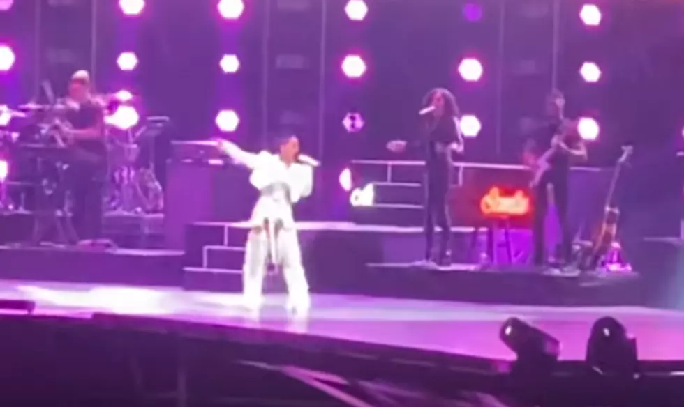 WATCH: Becky G Pays Tribute to Selena at Rodeo Houston Performance