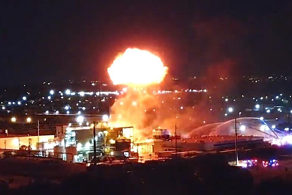 1 Texas Plant Engulfed in Flames Rocks the Area with Explosions
