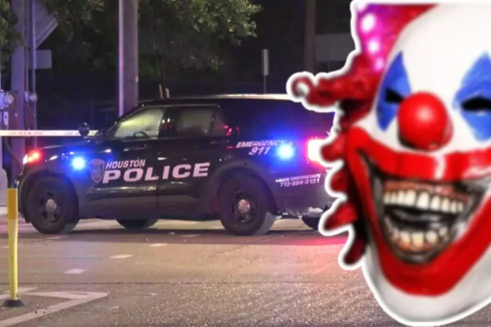 Frightening Clown-Masked Killer On The Run After Houston Murder