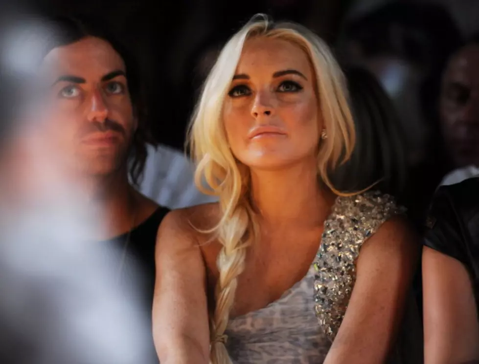 Lindsay Lohan Has Purse Stolen In Hawaii &#8211; Returned Minus $10,000