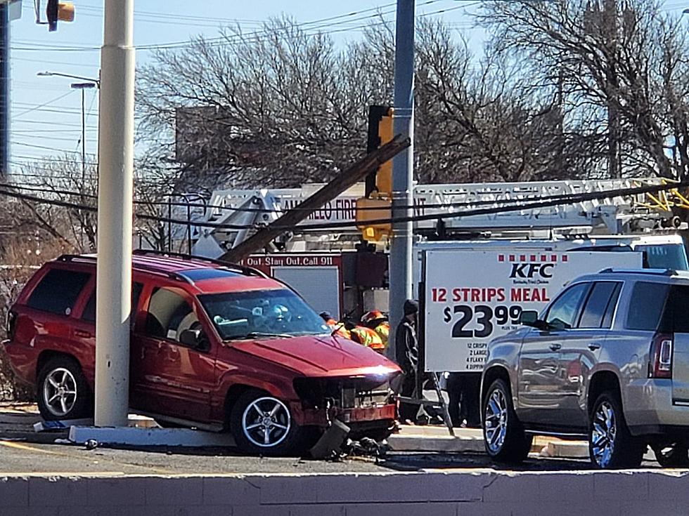 Crews Responding To A Wreck At KFC On 34th In Amarillo