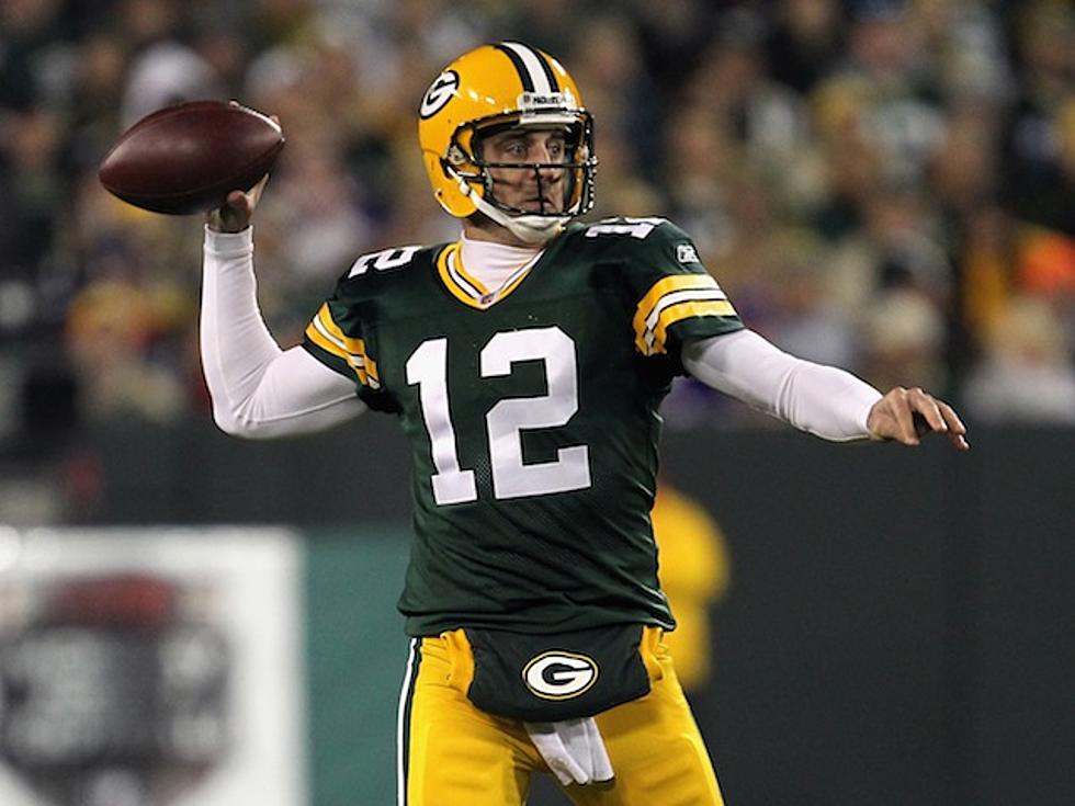 Aaron Rodgers Throws 4 TDs in Green Bay Packers 45-7 Rout of Minnesota Vikings on ‘Monday Night Football’