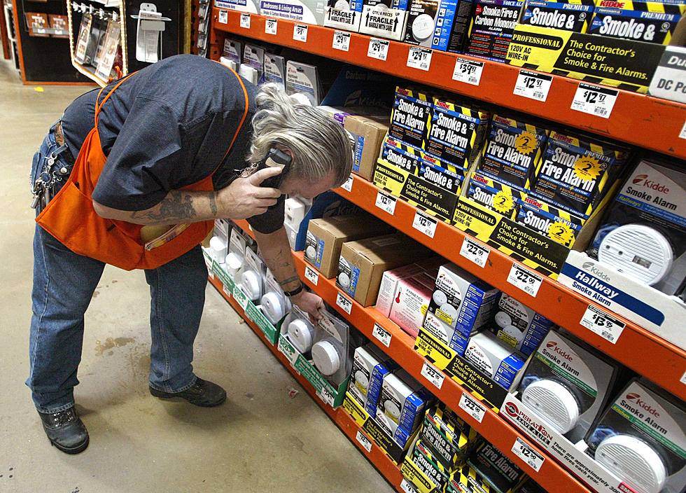 Set the Clock Back and Change the Smoke Alarm Batteries This Weekend