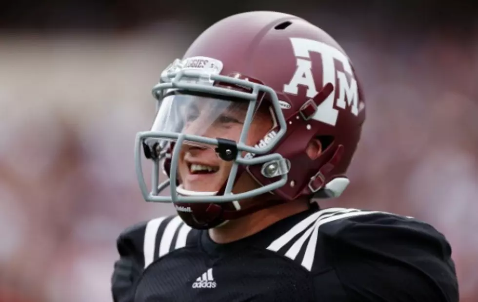 Texas A&M Quarterback Johnny Manziel Could Be In Trouble For Selling Autographs